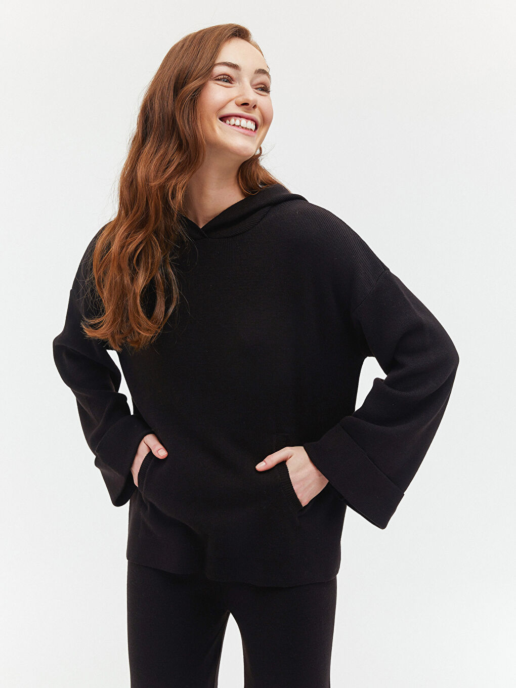 Siyah Kapüşonlu Triko Kazak-4