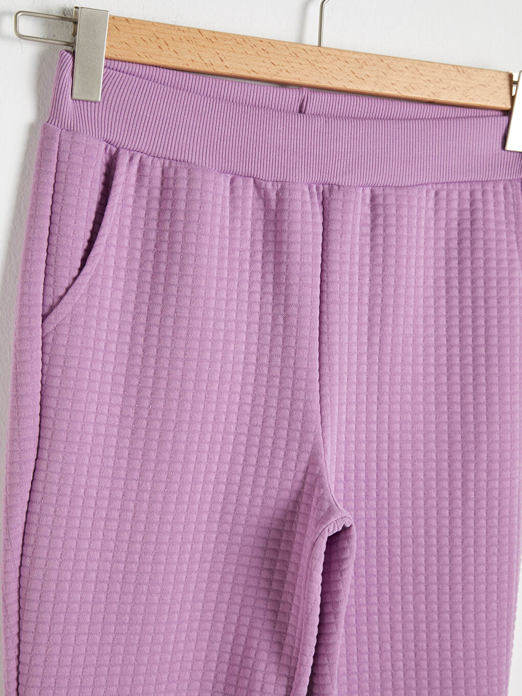 Lila Beli Lastikli Dokulu Kumaş Eşofman Alt-8