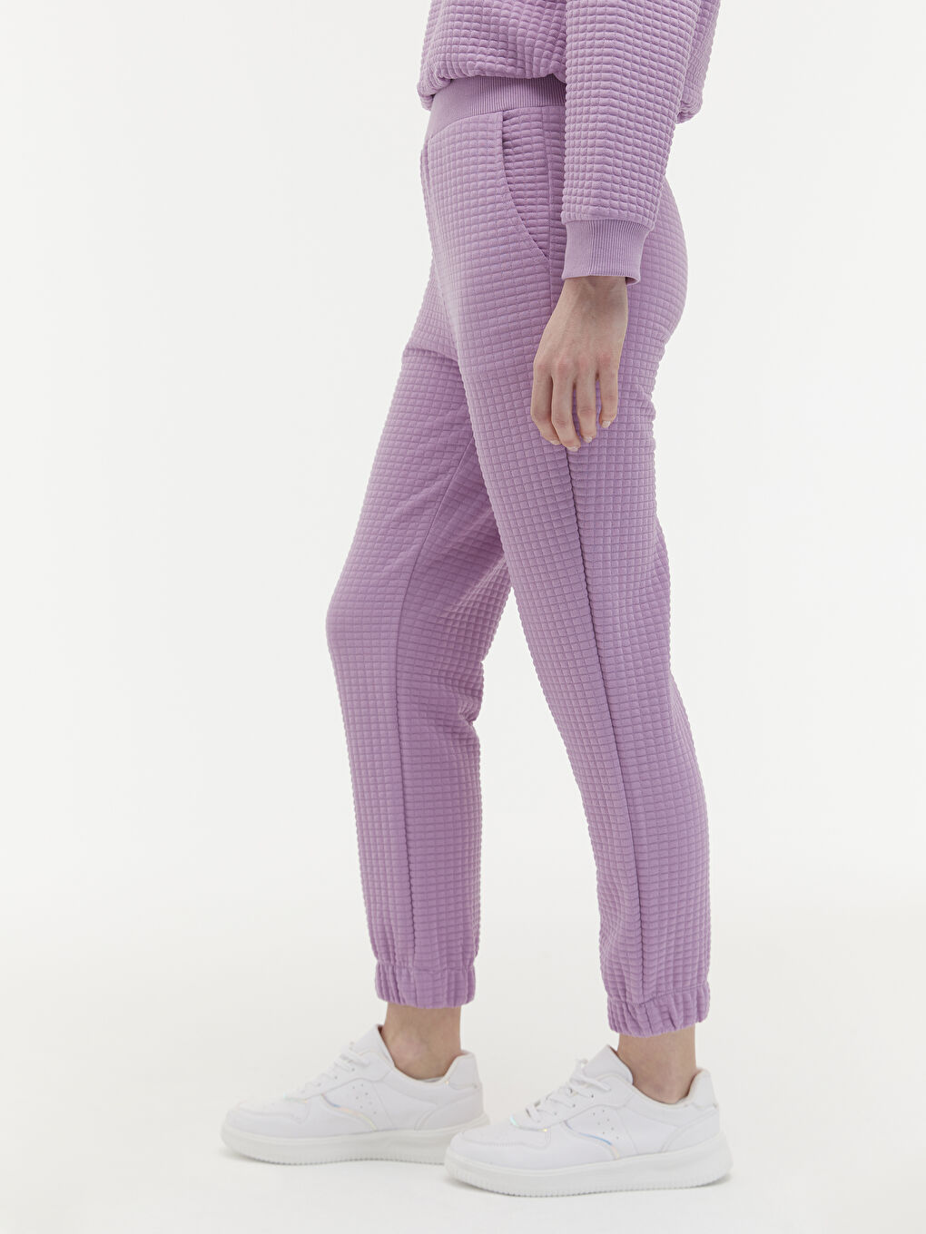 Lila Beli Lastikli Dokulu Kumaş Eşofman Alt-2