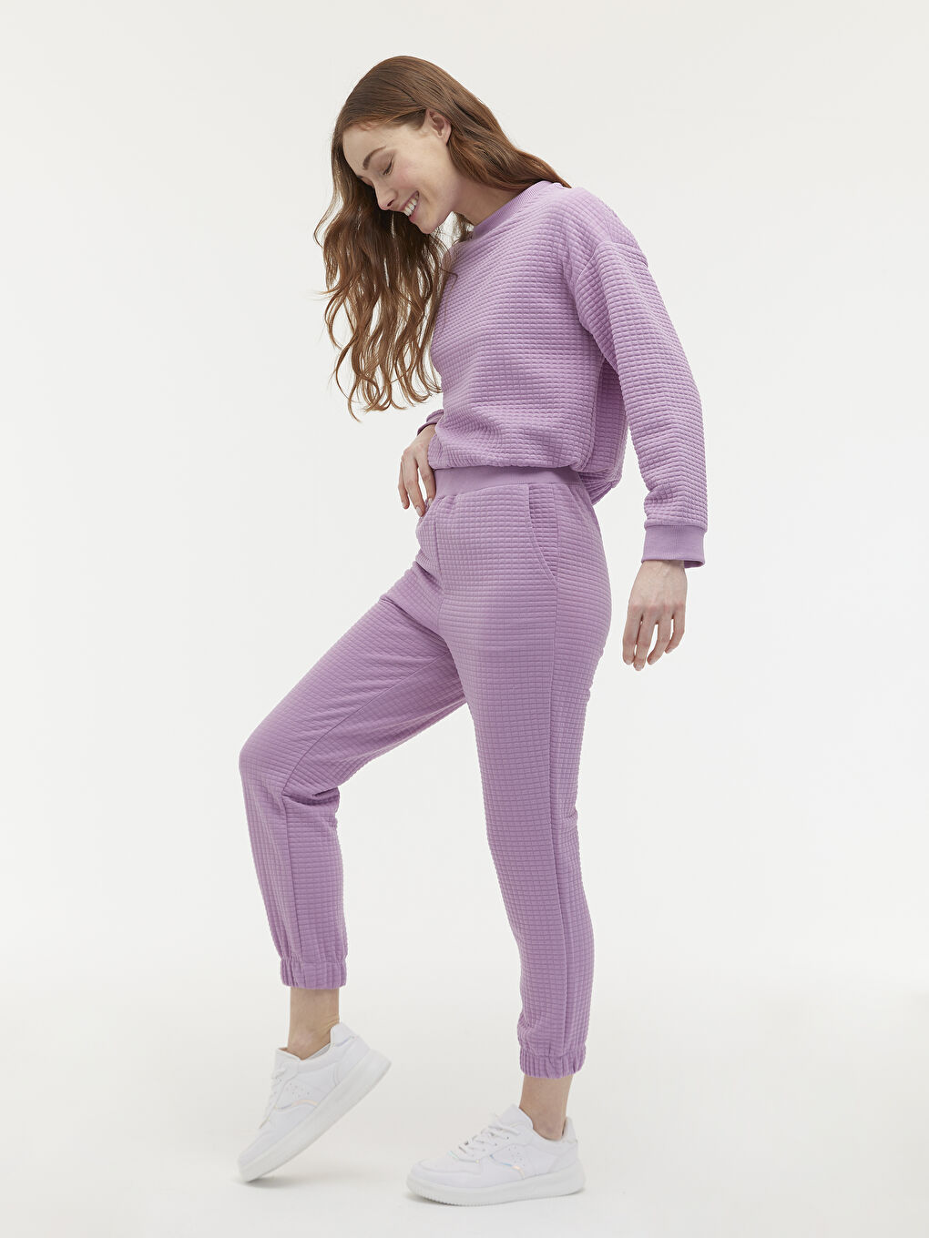 Lila Beli Lastikli Dokulu Kumaş Eşofman Alt