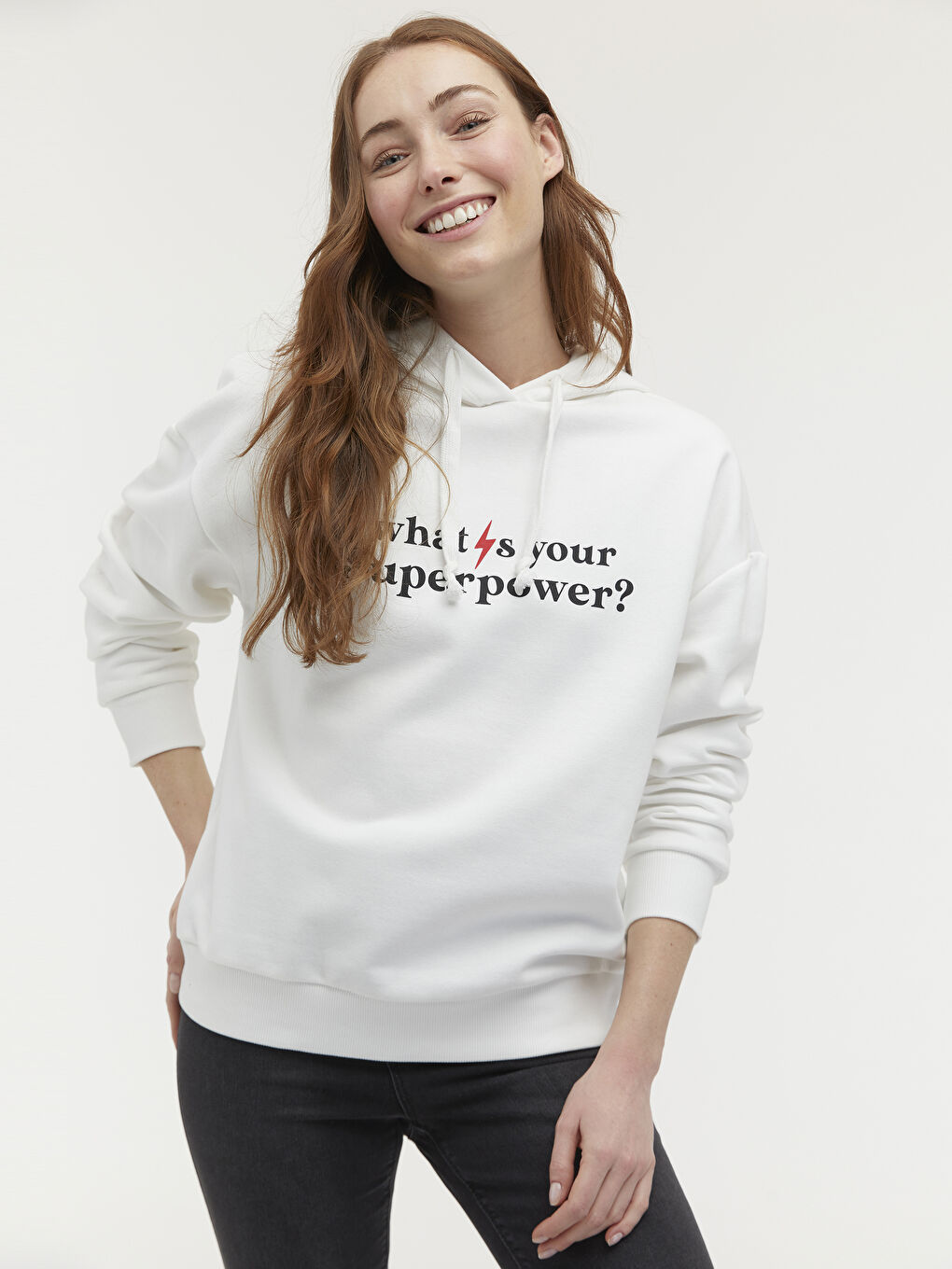 Beyaz Yazı Baskılı Kadın Kalın Hoodie-4