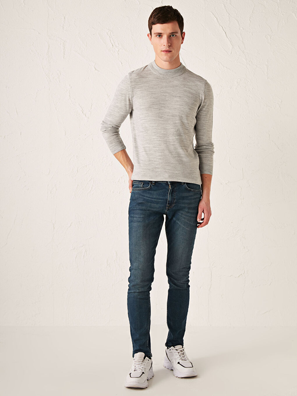 Gri Yarım Balıkçı Yaka İnce Triko Kazak-2