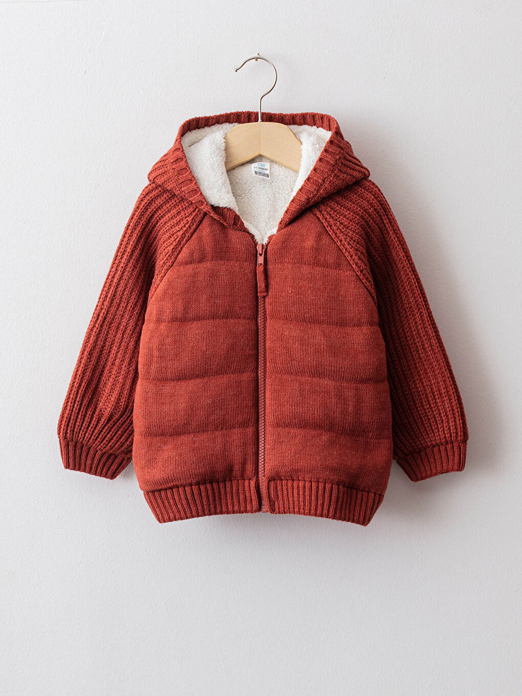 Kahverengi Kapüşonlu Uzun Kollu Erkek Bebek Triko Fermuarlı Hırka