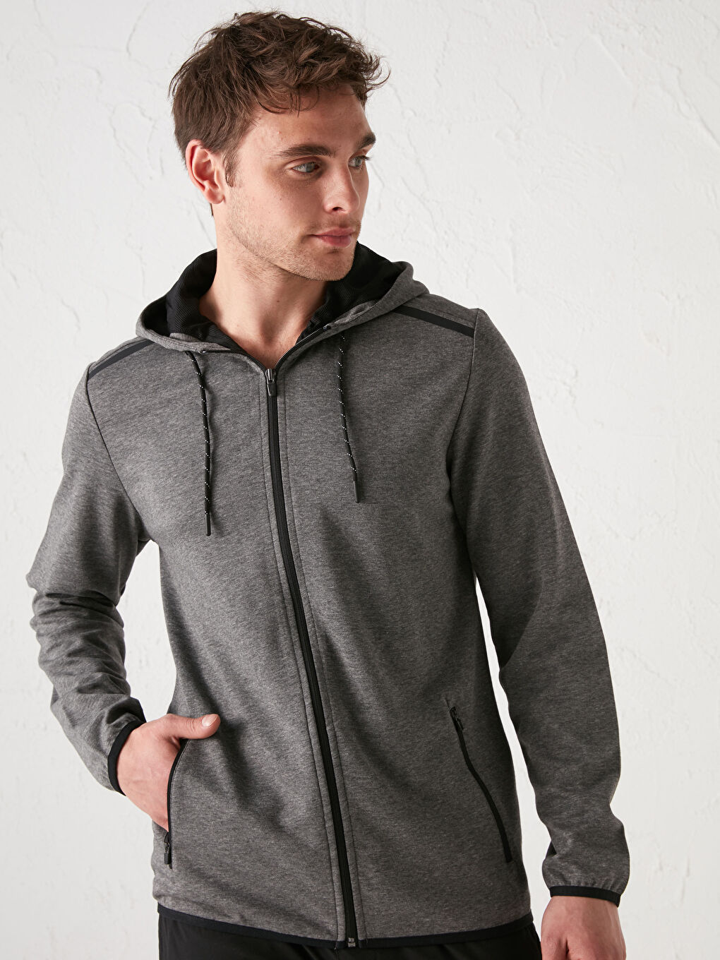 Gri Standart Kalıp Kapüşonlu Erkek Aktif Spor Hırka-1