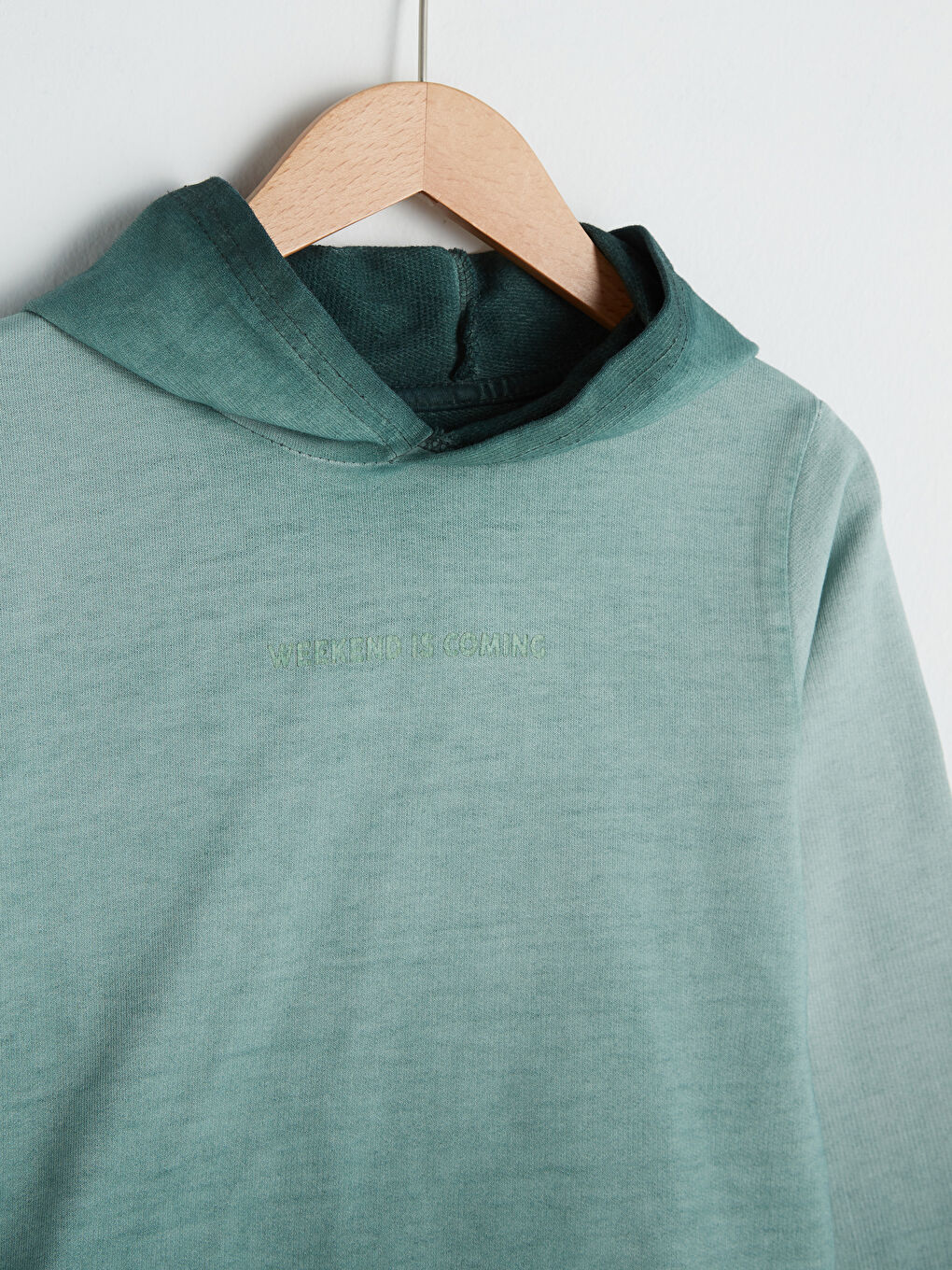 Turkuaz Kapüşonlu Nakış Detaylı Uzun Kollu Erkek Çocuk Sweatshirt-3