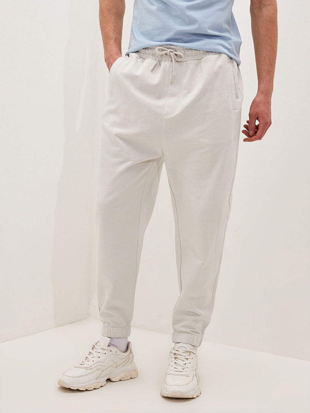 Gri Bol Kalıp Erkek Jogger Eşofman Altı-2