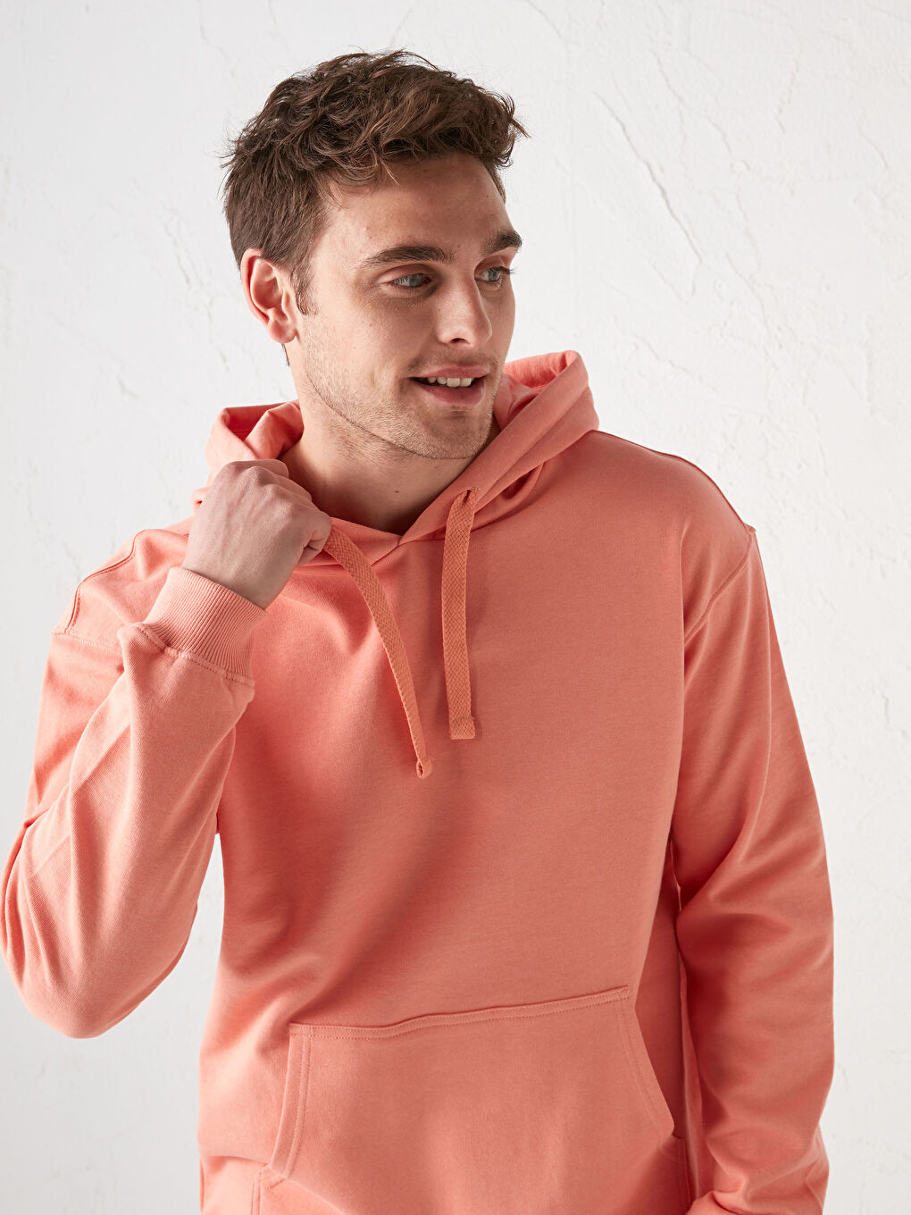 Sweat-shirt à capuche basique pour Hommes avec manches longues-1