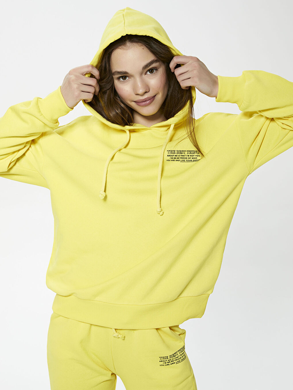 Sarı Yazı Baskılı Kadın Kalın Hoodie-1