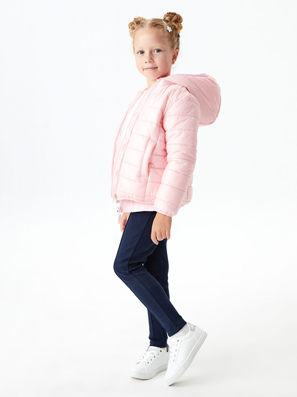 LCW Kids بۆ کچان پانتۆڵی ئاسایی لەگەڵ کەمەر لاستیکی -W11080Z4-HRC