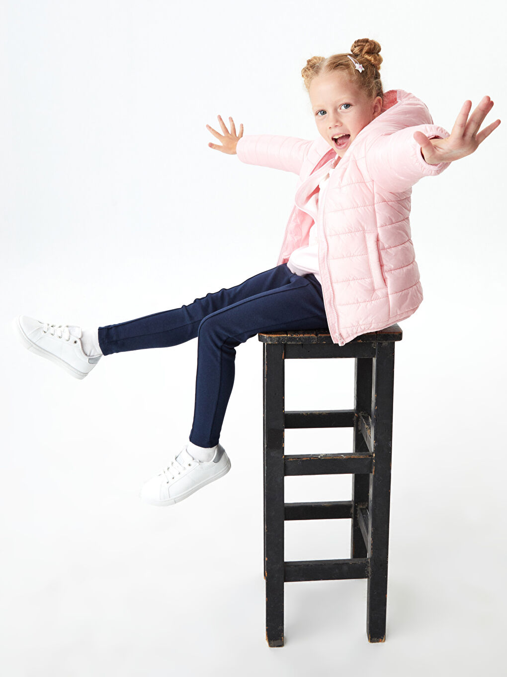 LCW Kids بۆ کچان پانتۆڵی ئاسایی لەگەڵ کەمەر لاستیکی -W11080Z4-HRC