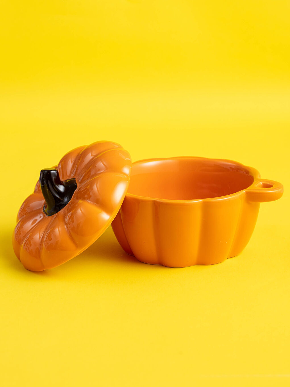 LCW HOME Pumpkin Shaped Ceramic Bowl With Lid 6x6x5 Cm -W11363Z8-CSX