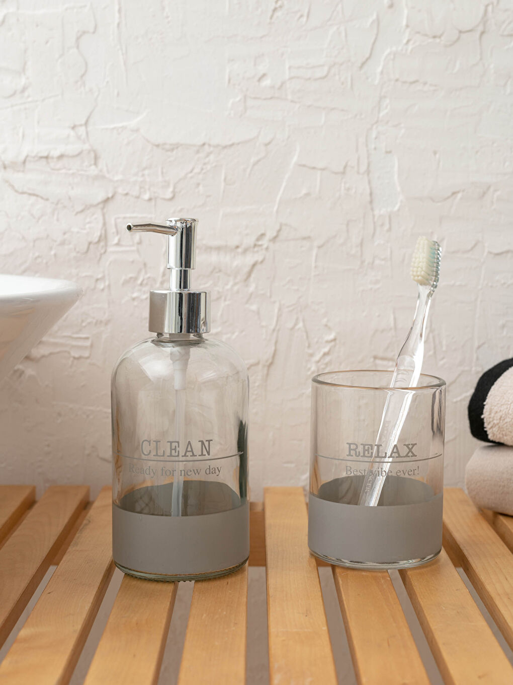 LCW HOME Slogan Bedrucktes Glas Badezimmer-Set, 2-teilig -W12281Z8-J5E