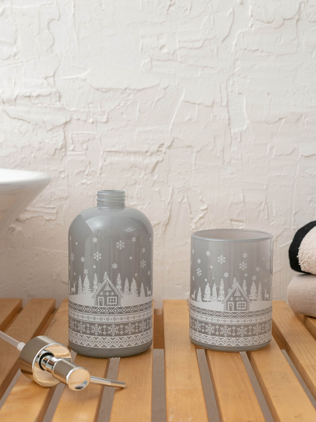 LCW HOME Weihnachtliches Badezimmer-Set aus Glas mit Aufdruck, 2-teilig -W12284Z8-LRW