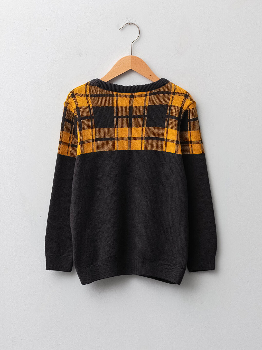 Свитер из тонкого трикотажа с длинным рукавом и круглым вырезом для мальчика с узором-1