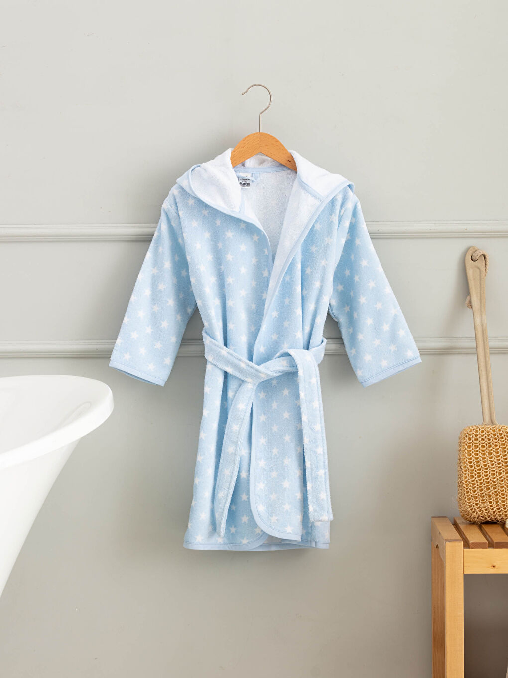 LCW baby Hooded Long Sleeve Cotton Baby Boy Bathrobe -W13628Z1-LQQ