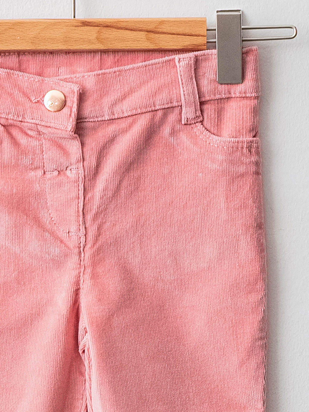 LCW baby Basic Slim Fit Elastic Waist Corduroy Baby Girl Pants -W15128Z1-FGV
