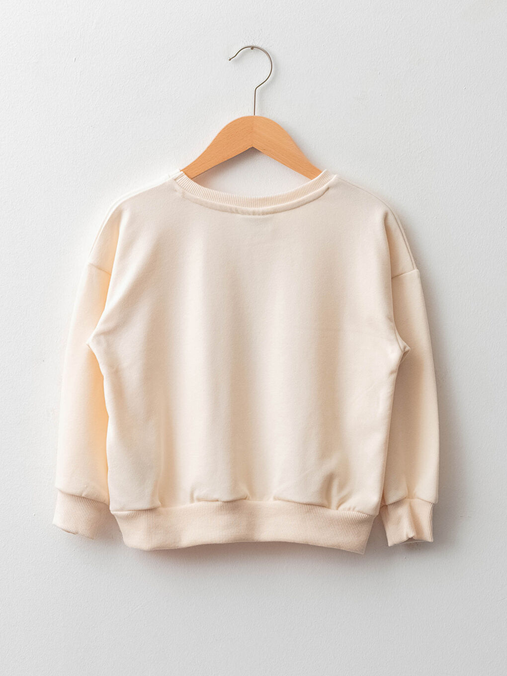 LCW Kids Crew Neck Basic Long Sleeve Girls' Sweatshirt -W15542Z4-FSQ