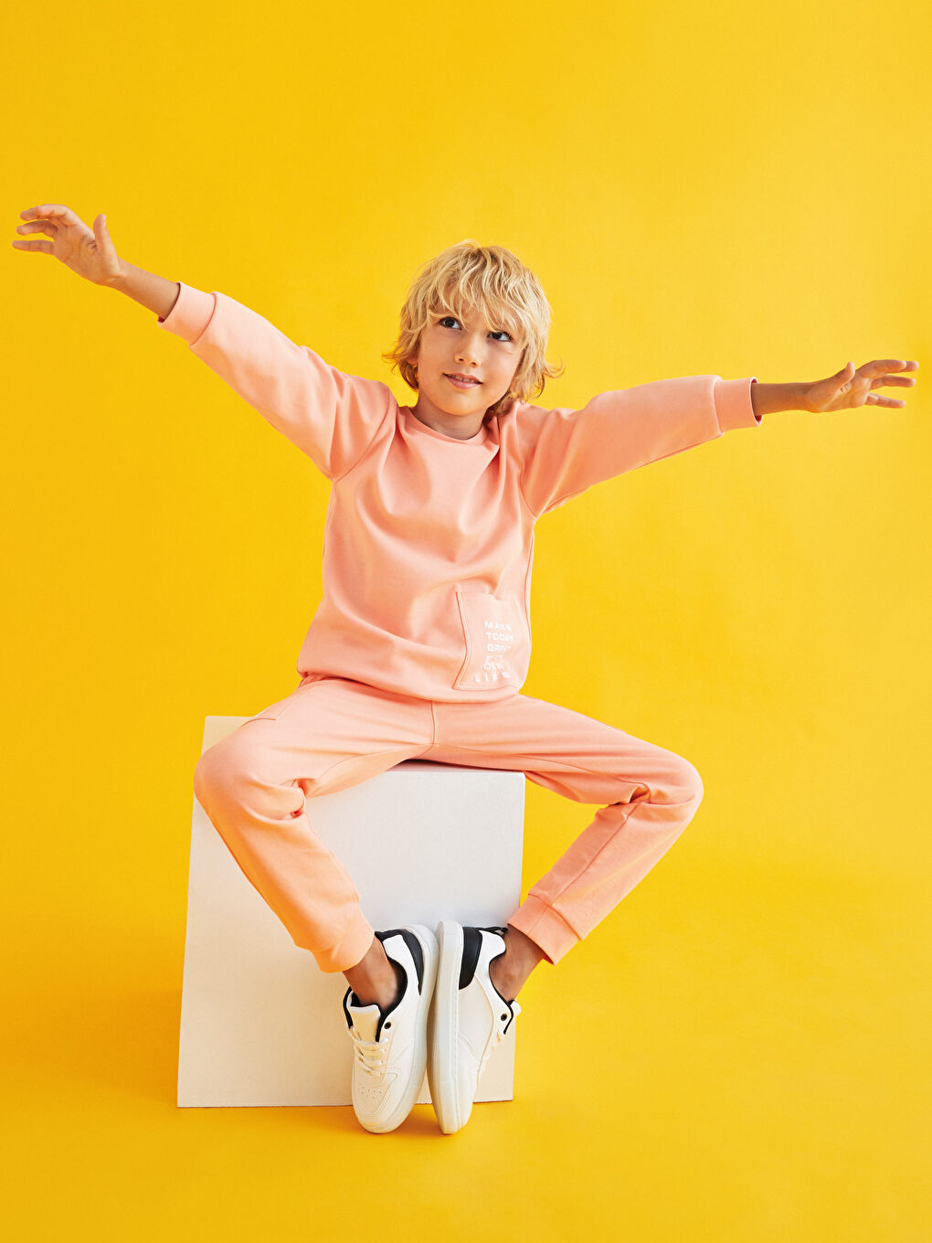 Elastic Waist Printed Boys' Jogger Sweatpants-2