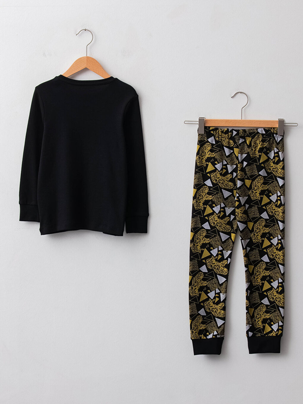 Siyah Bisiklet Yaka Baskılı Uzun Kollu Erkek Çocuk Pijama Takımı-1