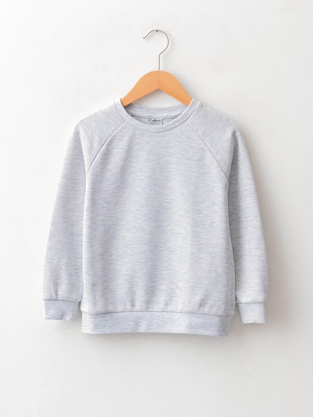 تي شيرت كم طويل أساسي بياقة دائرية للأولاد