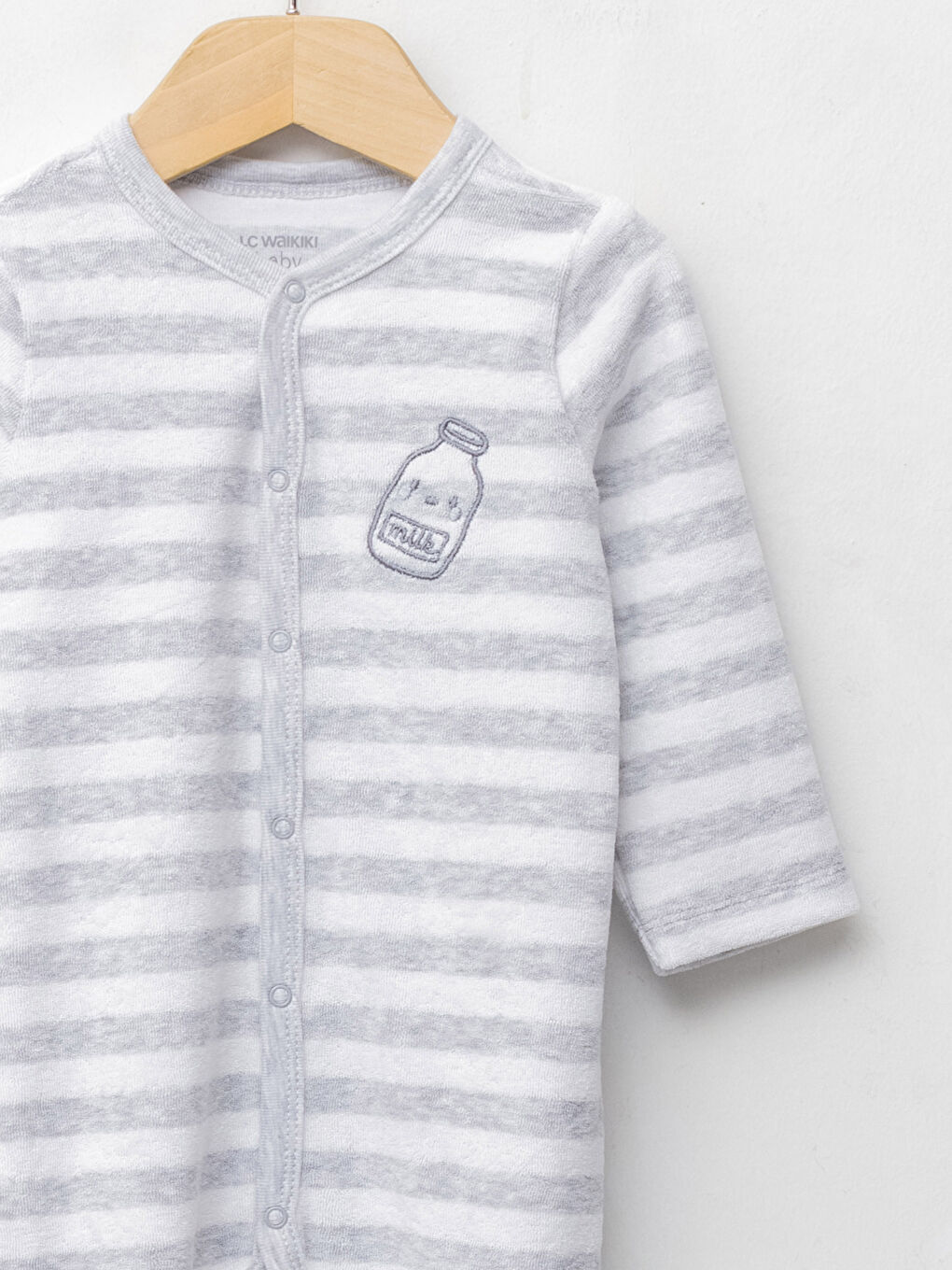 V Neck Long Sleeve Striped Baby Boy Rompers-2