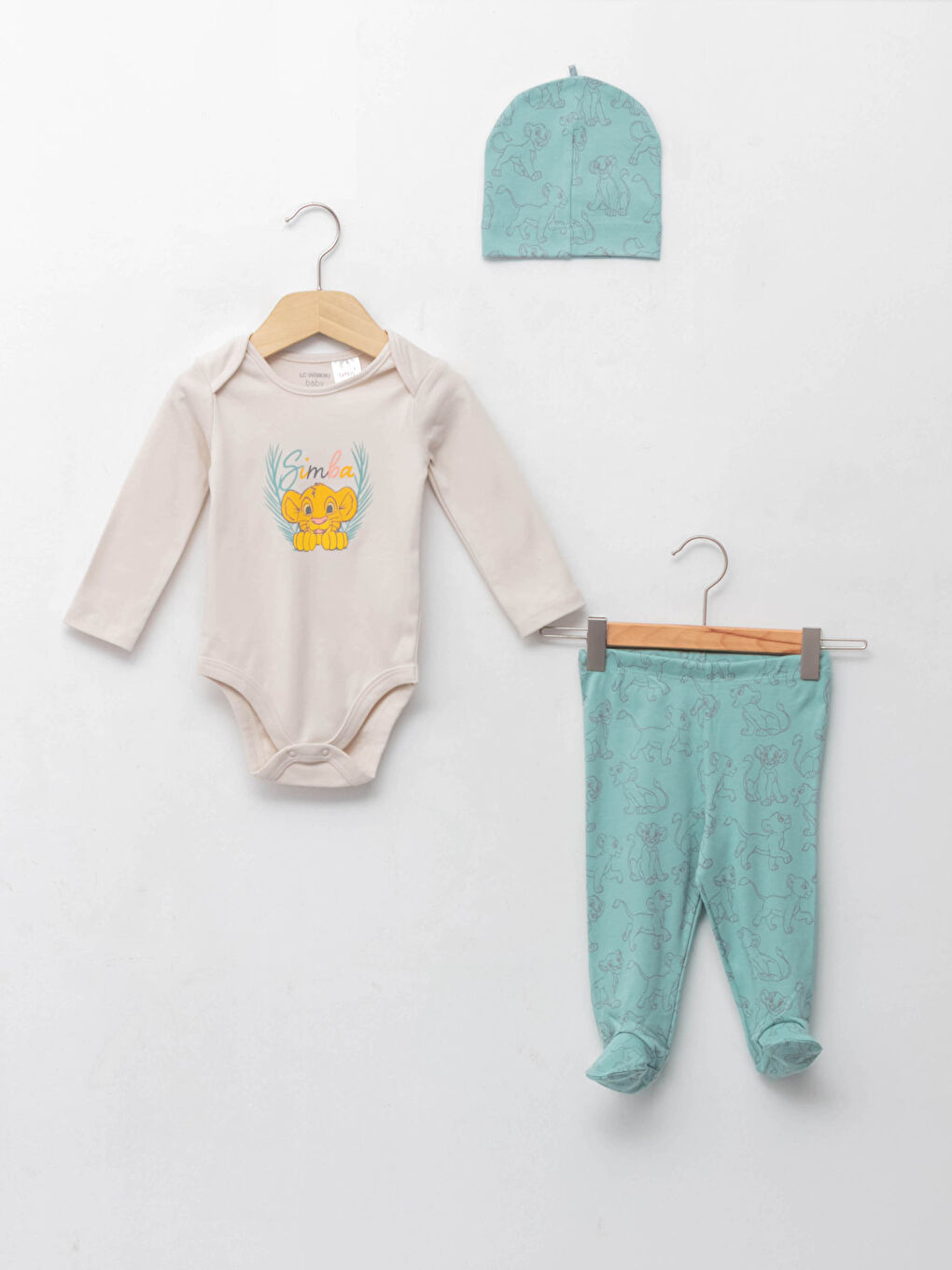 Crew Neck Long Sleeve Lion King Printed Cotton Baby Boy Snap Fastener Body Pants and Beanie 3-Piece Set