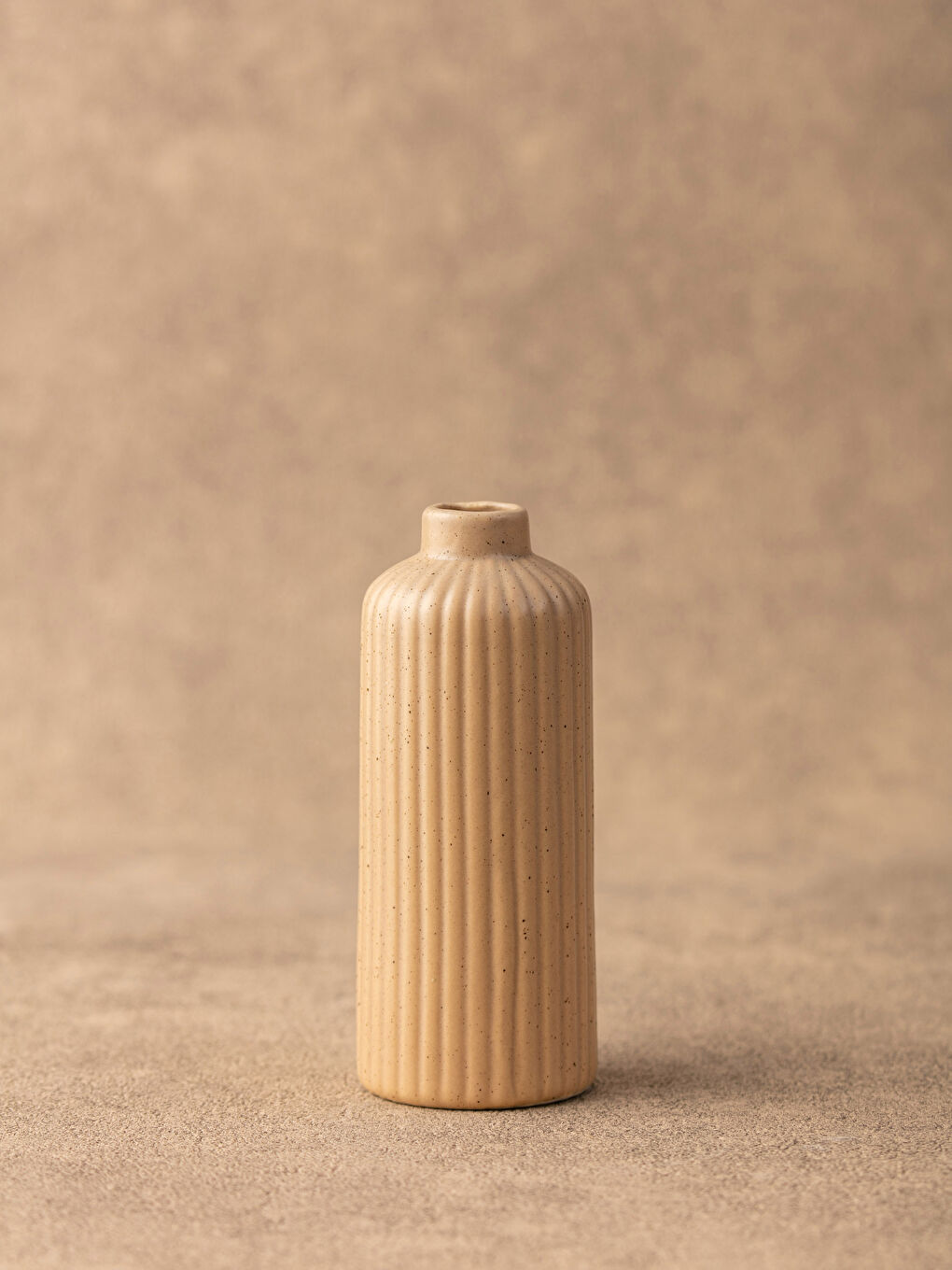 مزهرية ديكورية خزفية سادة 6x6x14 سم-2