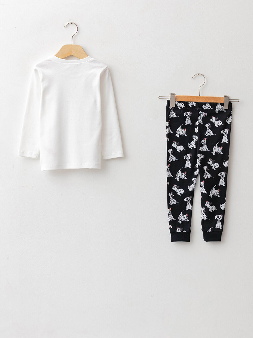Crew Neck Long Sleeve 101 Dalmatians Printed Baby Boy Pajama Set-1