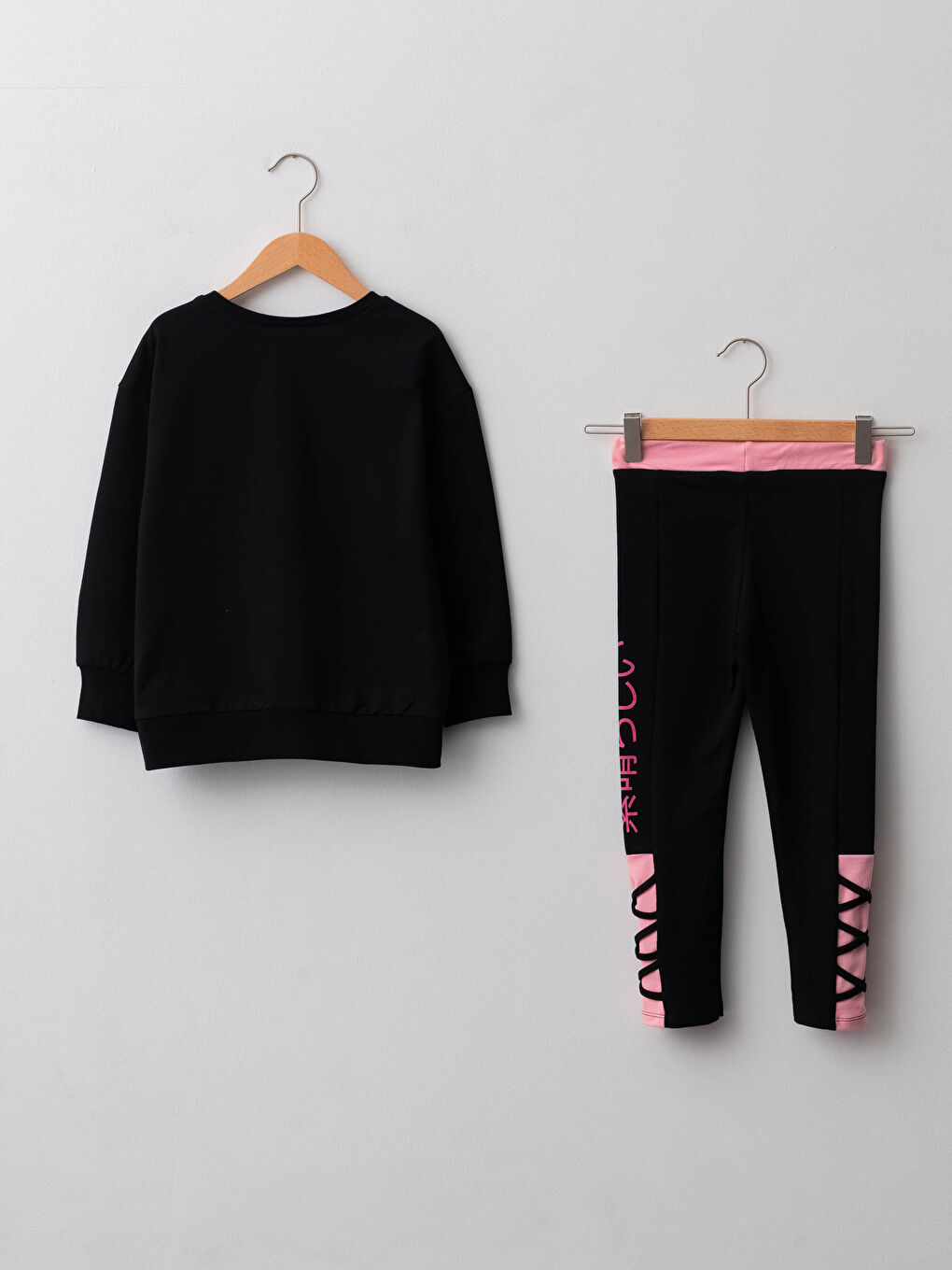 Қыздарға арналған дөңгелек жағалы принтті ұзын жеңді свитшот пен леггинс-1