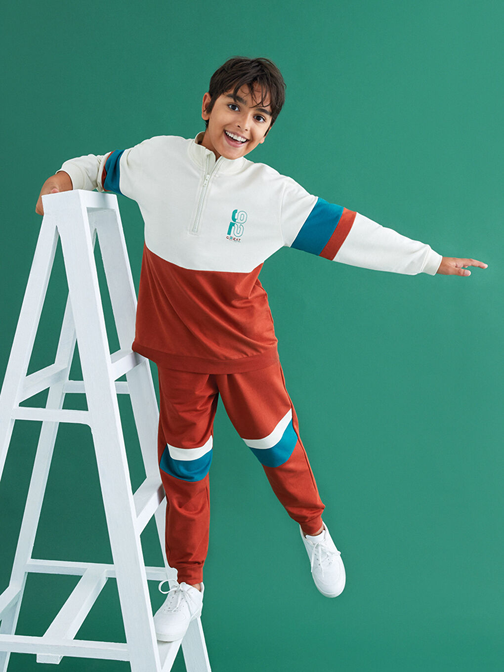 Stand Collar Printed Long Sleeve Boy Sweatshirt-3