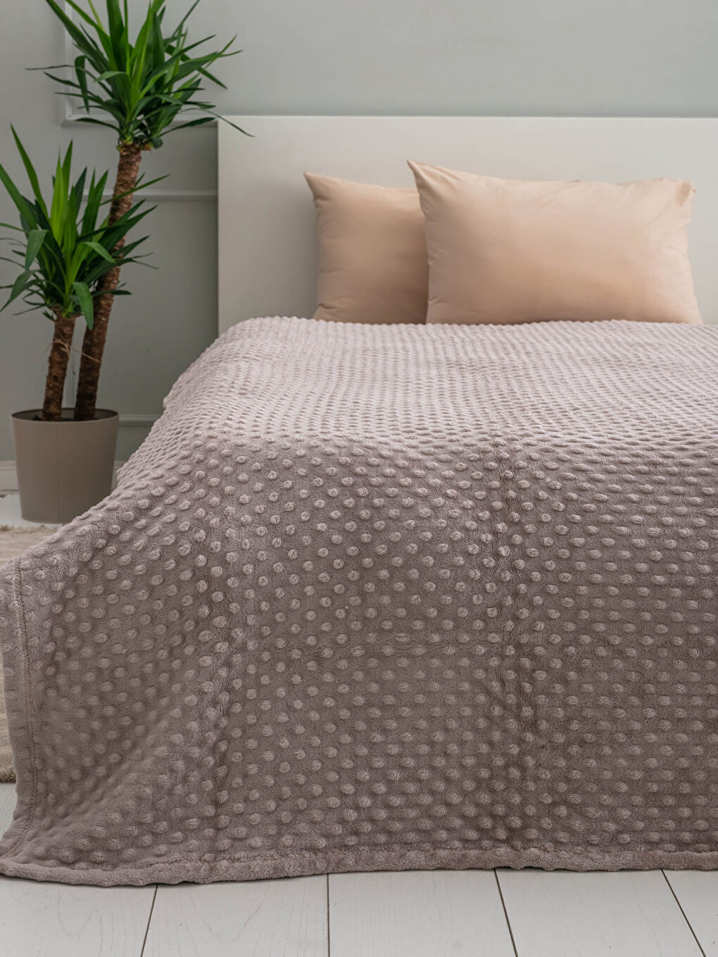 Double Buds Patterned Wellsoft Blanket 200x220 Cm