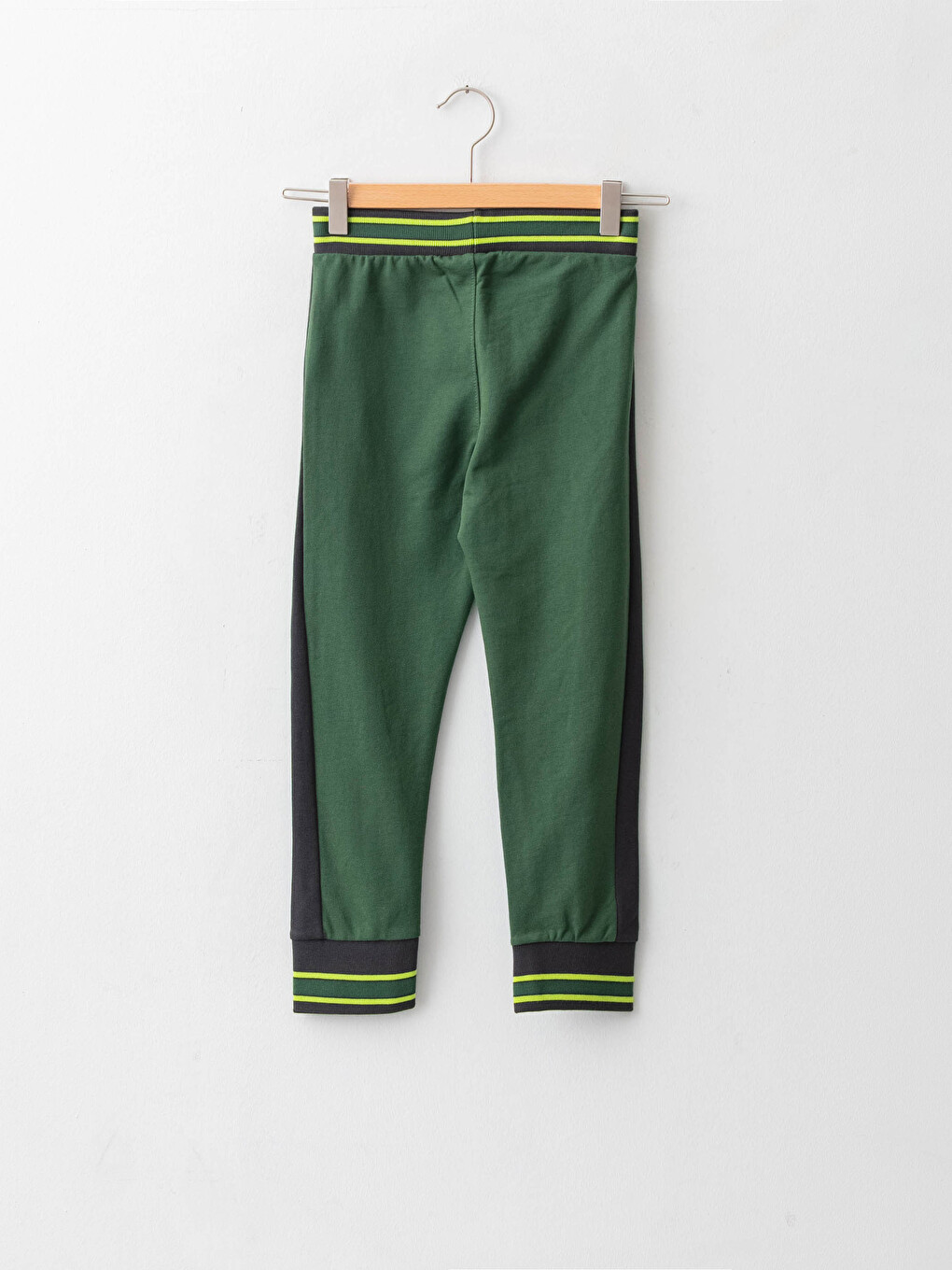 Elastic Waist Embroidery Detailed Boy Jogger Sweatpants-1
