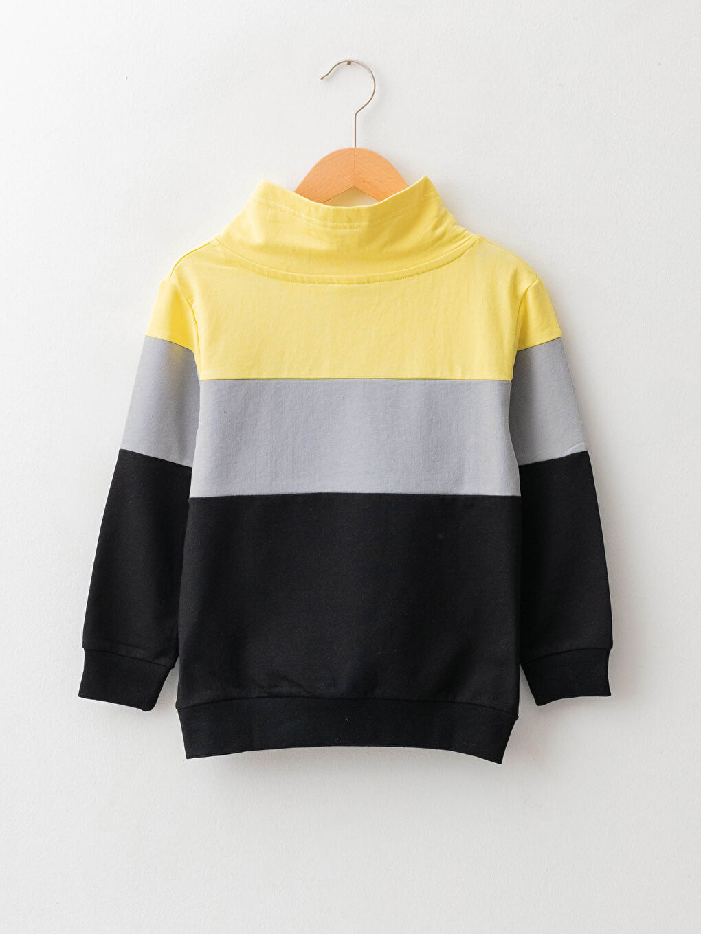 LCW Kids Stand Collar Printed Long Sleeve Boy Sweatshirt -W18465Z4-QW8
