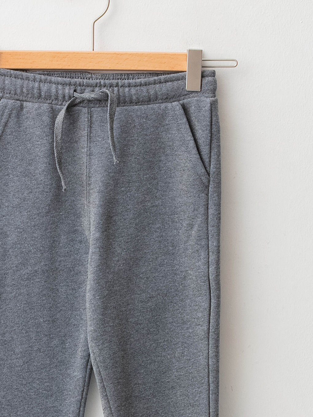 LCW Kids Jogginghose für Jungen mit elastischem Bund -W18504Z4-L8N
