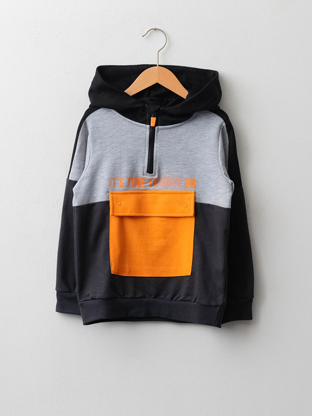 سويت شيرت للأولاد كم طويل مطبوع بكابوش