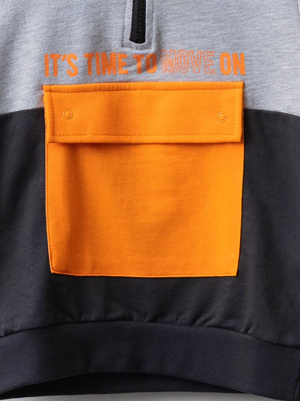 سويت شيرت للأولاد كم طويل مطبوع بكابوش-2