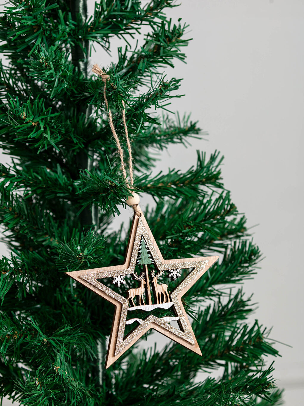 LCW HOME Weihnachtlicher Hängender Baumschmuck aus Holz 13x13 Cm -W18885Z8-F9C