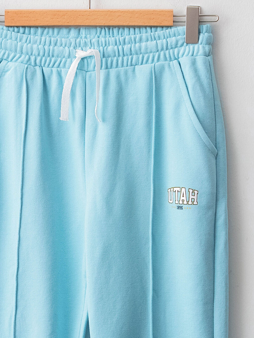 Спортивные джоггеры для девочек с принтом и эластичным поясом-2