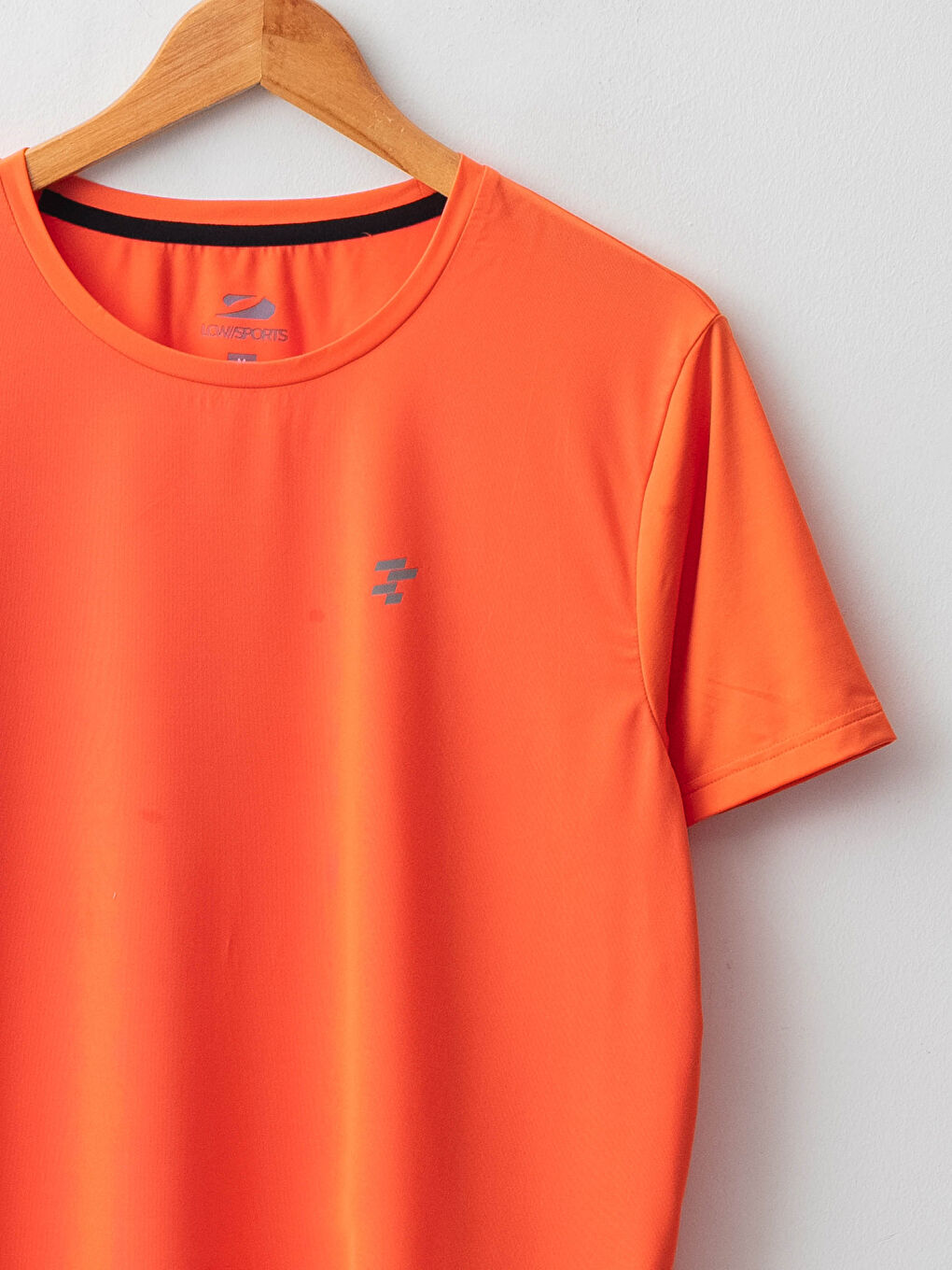 تيشيرت رياضي كم قصير بياقة دائرية للرجال-7