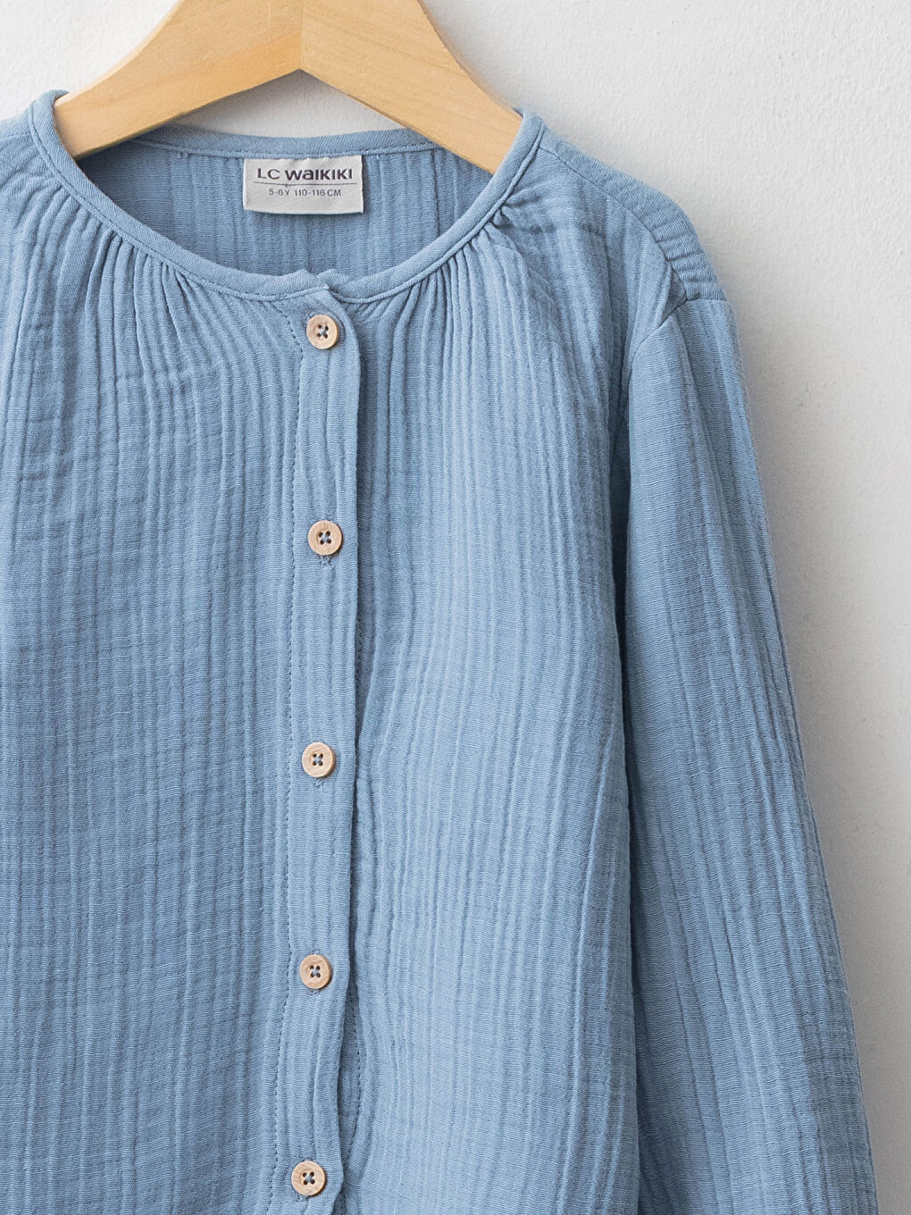 قميص بناتي كم طويل أساسي برقبة دائرية-2