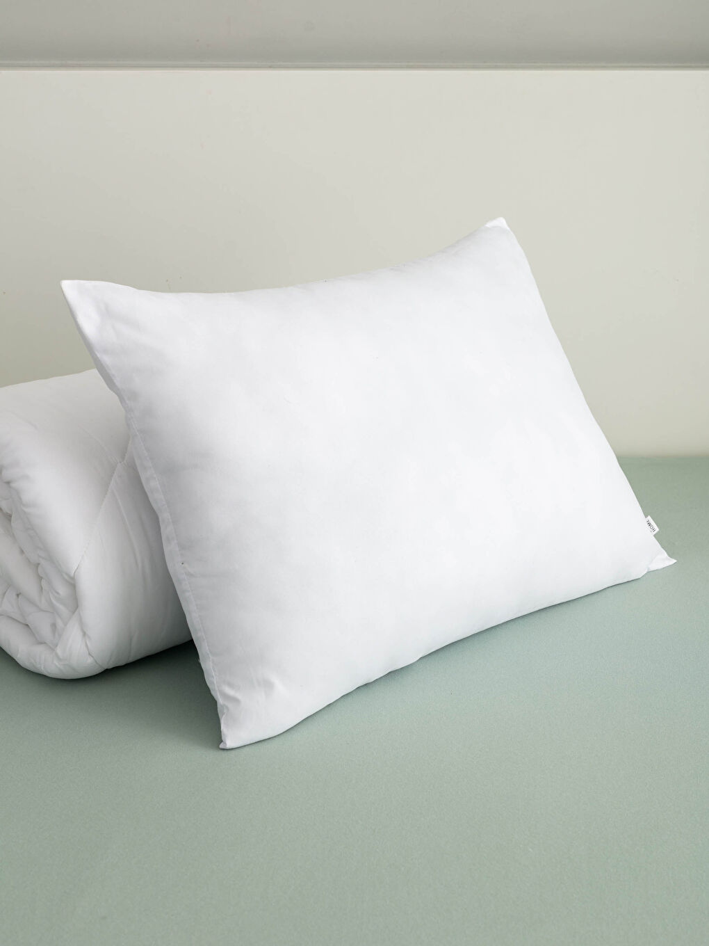 Jastuk od mikrofibera 50x70 cm