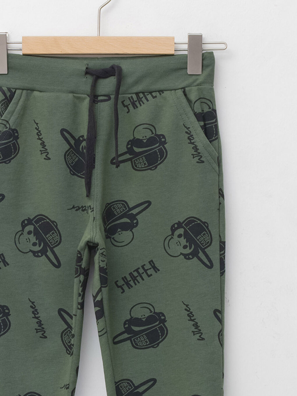 Спортивные джоггеры для мальчиков с принтом и эластичным поясом-2