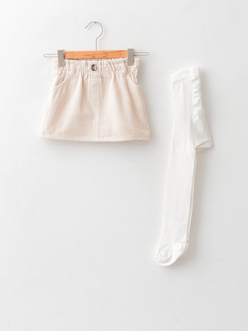 Bej Beli Lastikli Basic Kız Bebek Etek ve Külotlu Çorap 2'li Takım