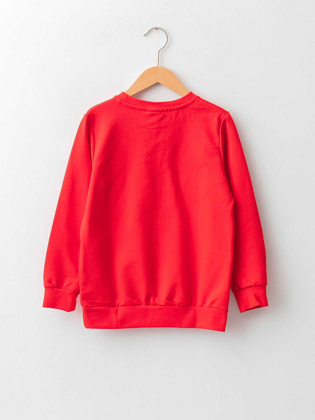 Суитшърт за момче с дълъг ръкав и кръгло деколте на тема Нова година-1