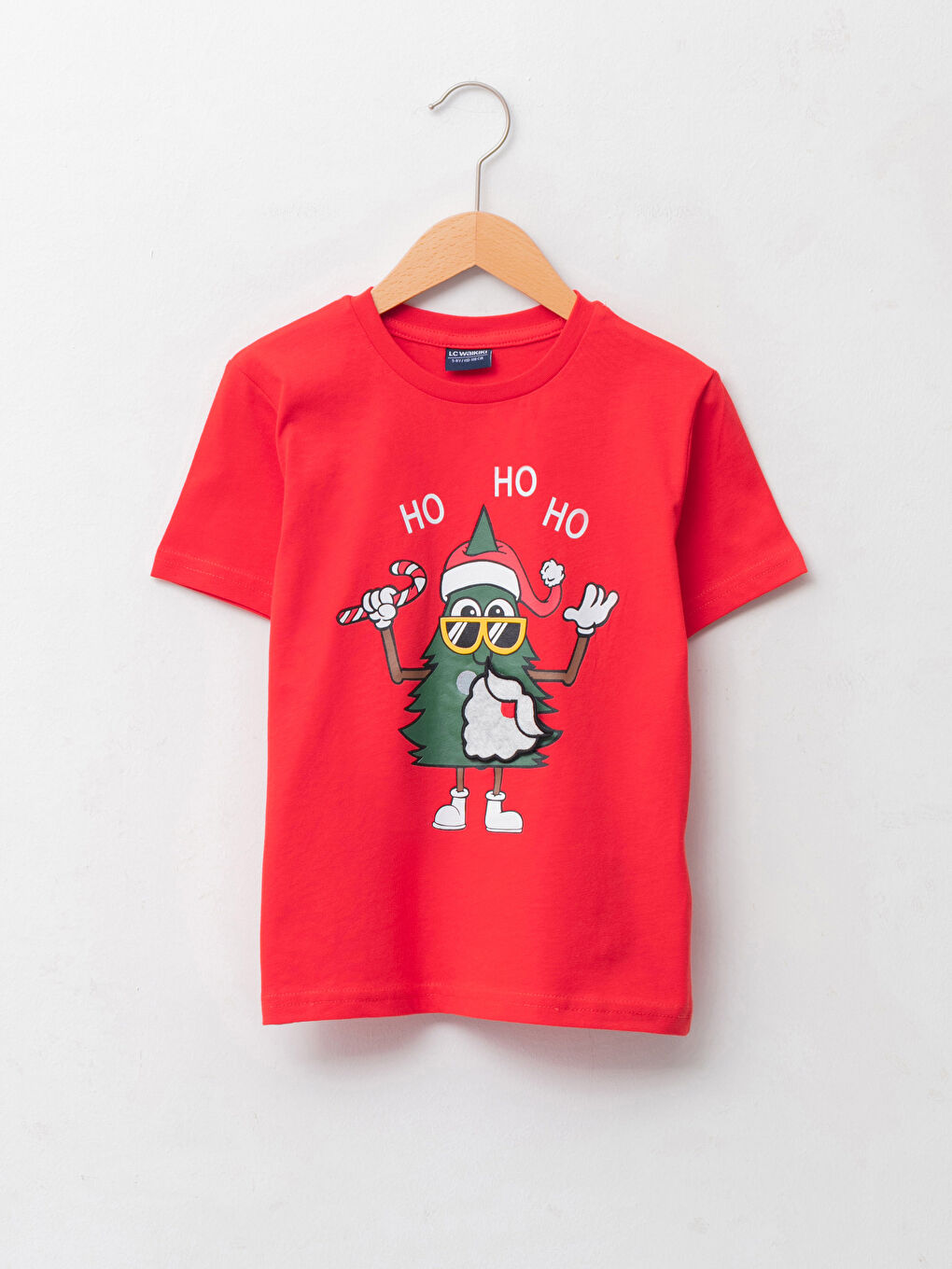 LCW Kids Crew Neck New Year Themed Short Sleeve Cotton Boy T-shirt -W1BK72Z4-HC3