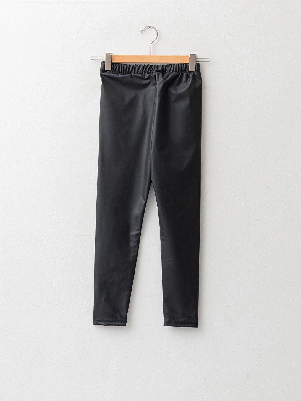 Siyah Beli Lastikli Deri Görünümlü Kız Çocuk Bilek Boy Tayt-1