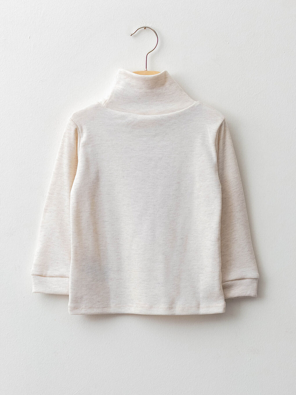 Beyaz Balıkçı Yaka Uzun Kollu Basic Erkek Bebek Tişört-1