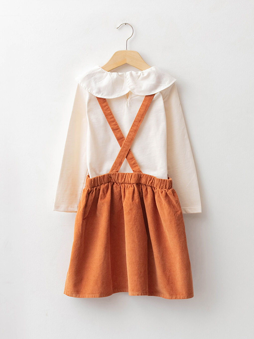 بلوزة ياقة بيتر بان كم طويل بناتي و فستان قطيفة سالوبيت-1