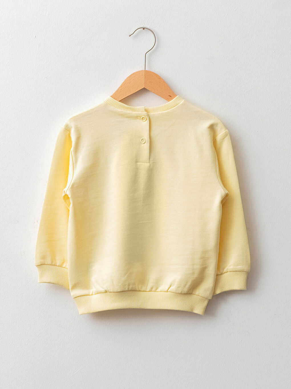 Sarı Bisiklet Yaka Uzun Kollu Minnie Mouse Baskılı Pamuklu Kız Bebek Sweatshirt-1