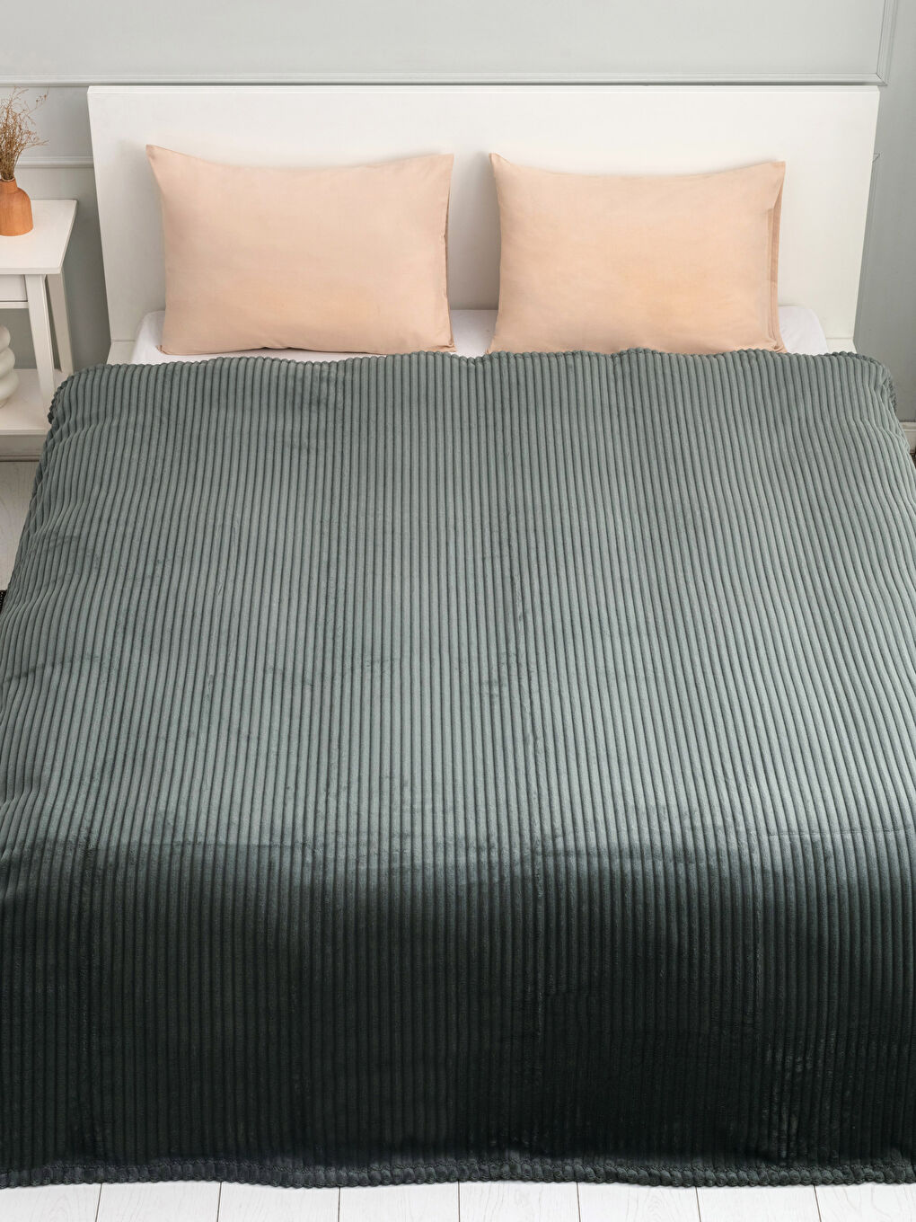Double Wellsoft Blanket 200x220 cm-1